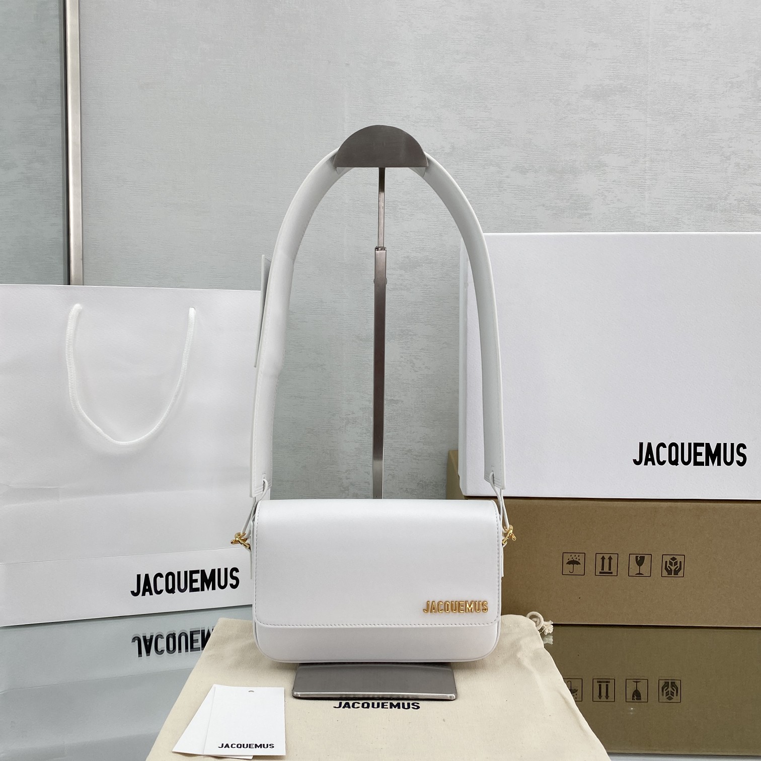Jacquemus_Le_Cienture_Be